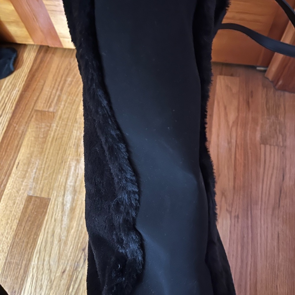 Gap Faux fur tote (nwot) - Picture 2 of 5